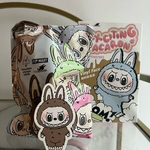 POP MART Exciting Macarons Labubu “Toffee”.